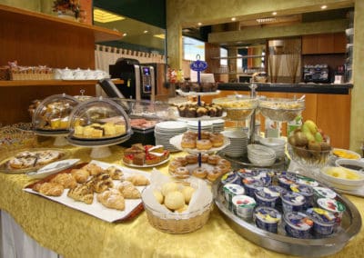 sun hotel sala colazione